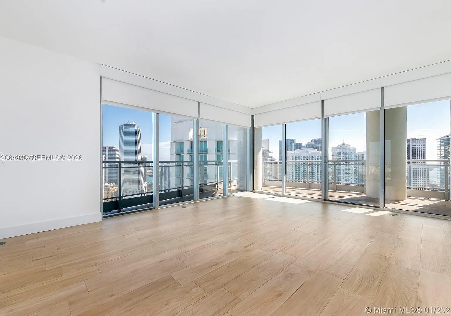 Ivy Condo — Photo 1