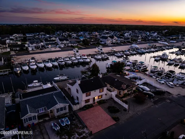 603 Bowsprit Point, Lanoka Harbor, NJ 08734