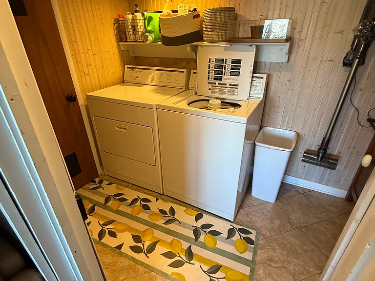 320 Bernice Ave — Photo 14