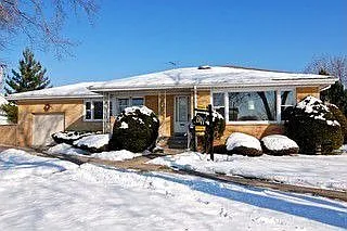 7572 W Forest Preserve Ave photo 1