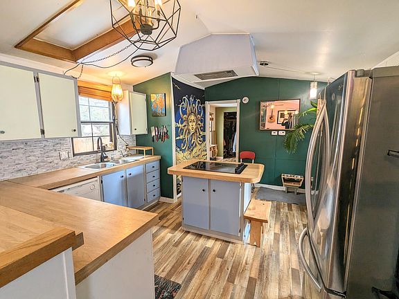 2nd image of 61040 S Queens Dr Unit 22
