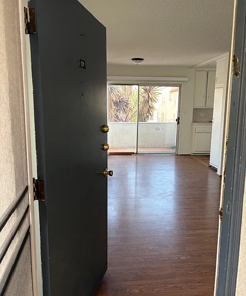 1123 S Wooster St #101 — Photo 4