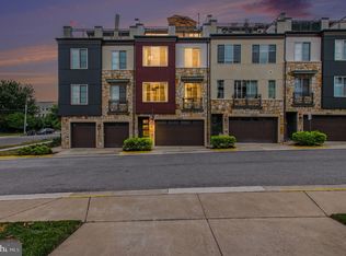 2863 Lowen Valley Rd, Alexandria, VA 22303