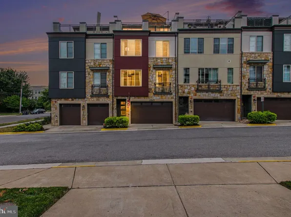 2863 Lowen Valley Rd, Alexandria, VA 22303