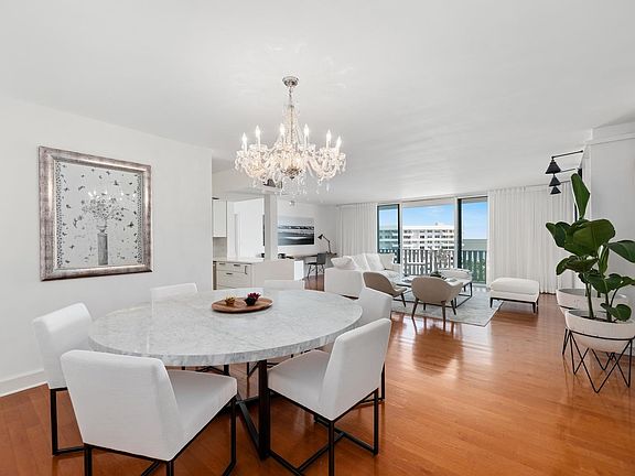 3rd image of 1007-200 Ocean Lane Dr #1007