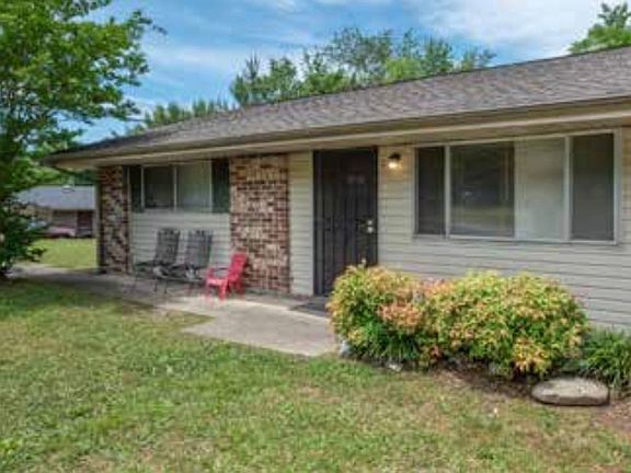 5th image of 6423 Basswood Ln #7830