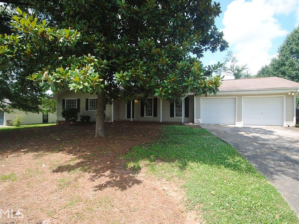 1st image of 426 Breezy Dr SW