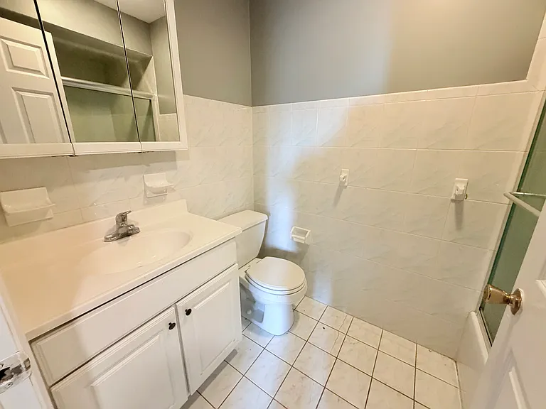 181 Camden St #2 — Photo 8