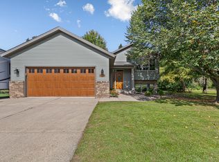 1728 Greenhaven Ln NE, Owatonna, MN 55060