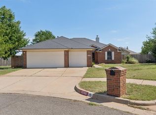 16308 Seminole Pointe Pl, Edmond, OK 73013