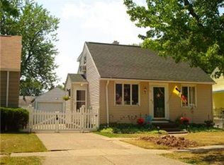 38 Seabrook St, Buffalo, NY 14207