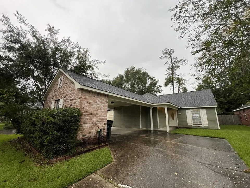 532 Fawn Lake Dr