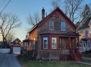 32 Spruce St, Concord, NH 03301