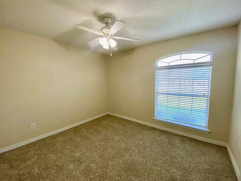 1550 Oakhill Rd — Photo 11