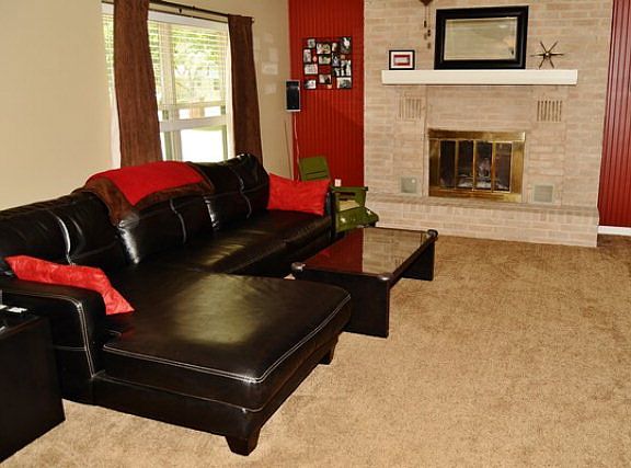 4th image of 720 Fair Ln