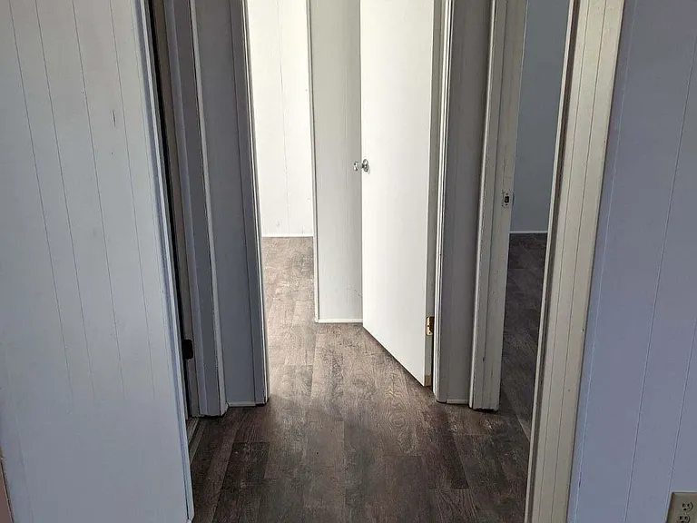 115 E Sycamore St #115 — Photo 8