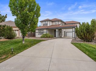 7476 Lorna Ln, Sparks, NV