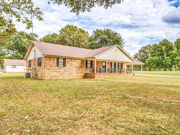 3rd image of 5566 Lamb Rd