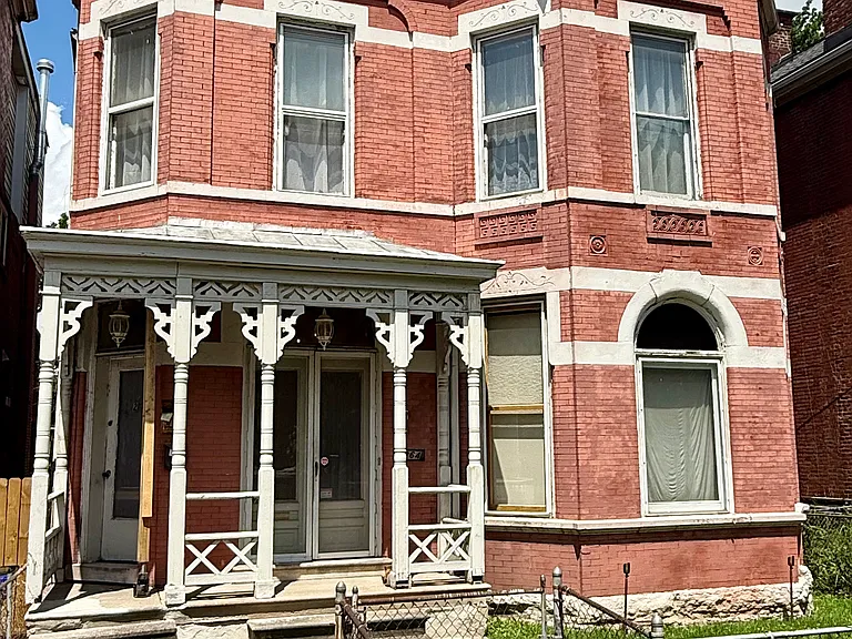 View of the front of the property