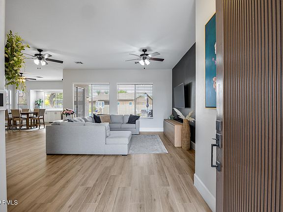 4th image of 1732 W HOPI Drive