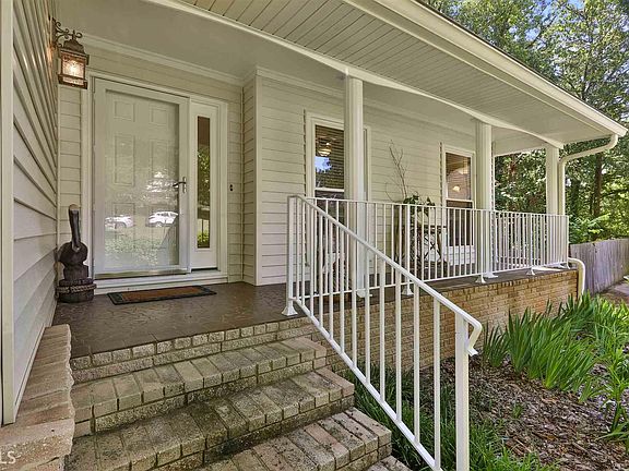 4th image of 115 Azalea Dr