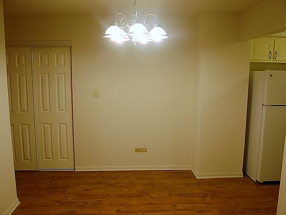 4th image of 528 Des Plaines Ave APT 3A