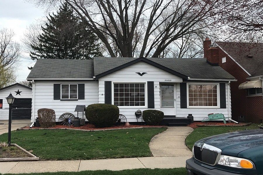 1st image of 22800 Firwood Ave