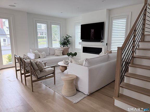 5th image of 6 Down River Road #B