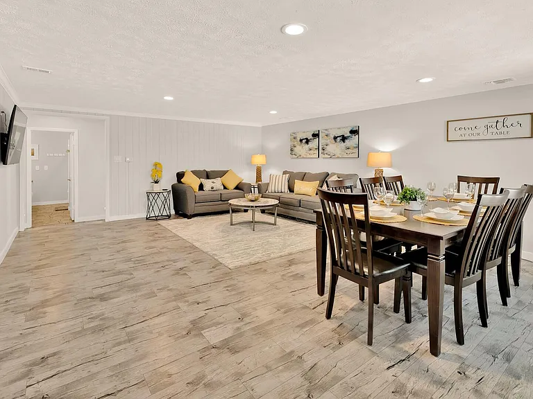 22615 Hilltop Ave #1 — Photo 5