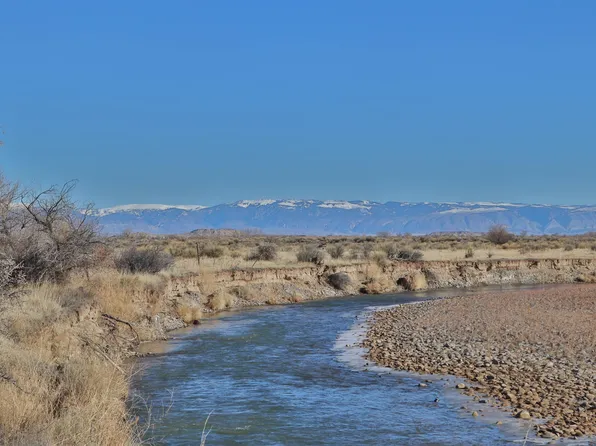 1412 Lane 41, Otto, WY 82434