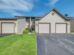 8442 Bubbling Springs Dr, Baldwinsville, NY 13027