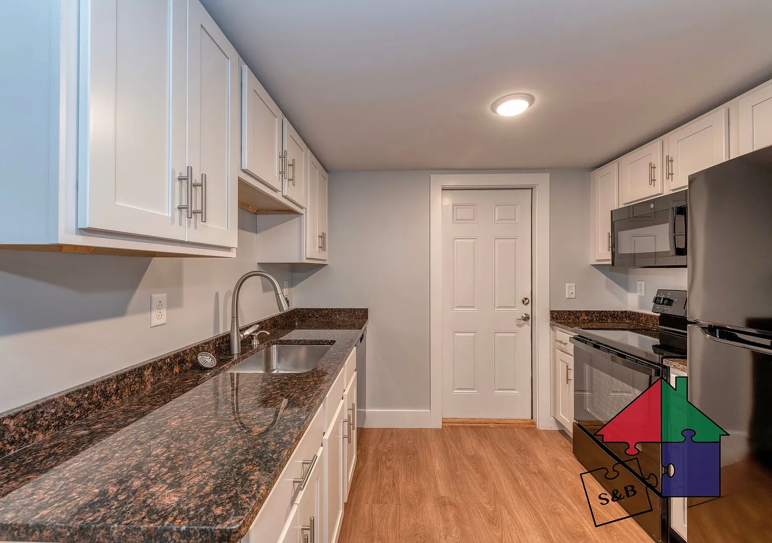 166 N. Winooski Ave — Photo 2