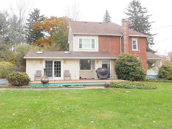 2nd image of 1771 Forest Avenue Ext