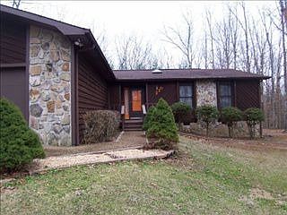 4th image of 230 Lakeview Dr