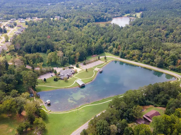 250 Angel Lake Rd #1, Weaver, AL 36277
