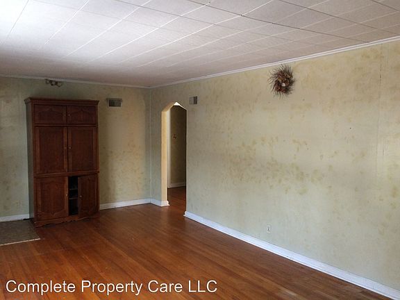 2nd image of 1704 N Alden Rd