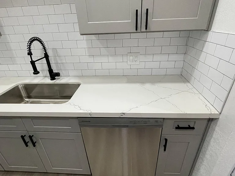 56 W 9th Pl — Photo 9