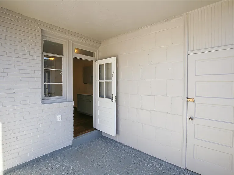 2502 Langston Blvd #2 — Photo 2