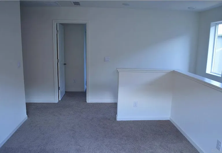 260 Shafer Ave — Photo 18
