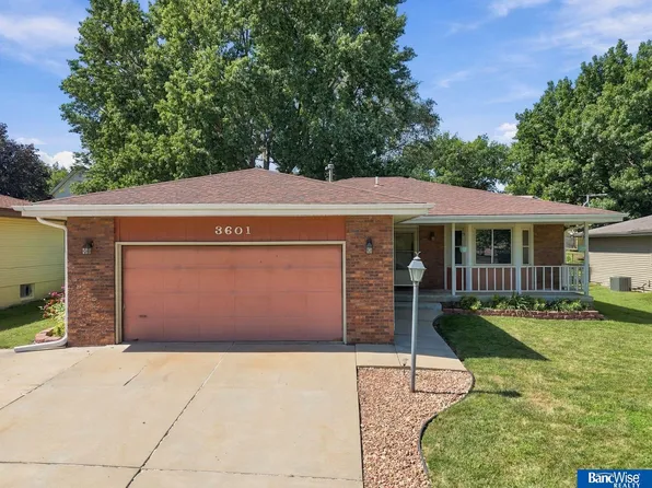 3601 N 4th Street Ct, Lincoln, NE 68521