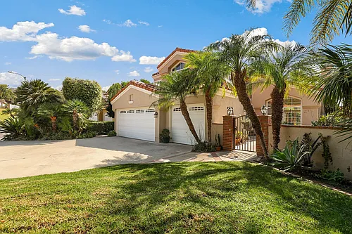 21421 Monterra Photo 1