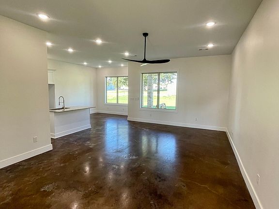 2nd image of 107 Clearwater Dr