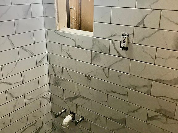 4th image of 63 Murray Ave #1