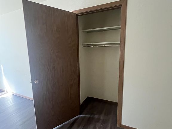 4th image of 20 Forest Ave #11226392