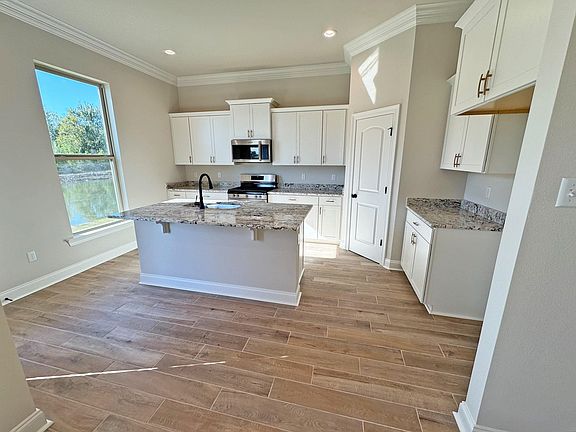 4th image of 243 Owl Dr