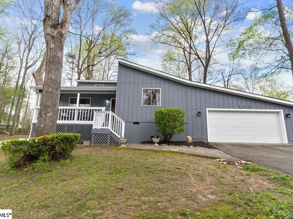 208 Rollingwood Way, Easley, SC 29640