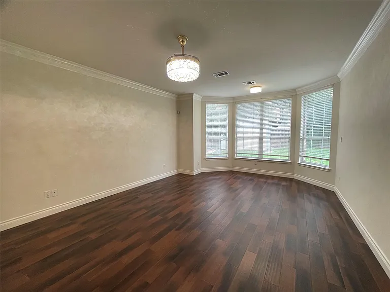 10623 Winchelsea Dr — Photo 9