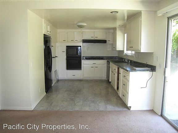 4th image of 2866 Velasco Ln