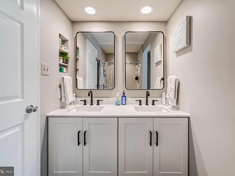 13930 S Springs Dr — Photo 17
