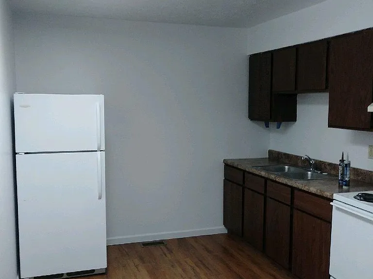 817 Patty Dr — Photo 1
